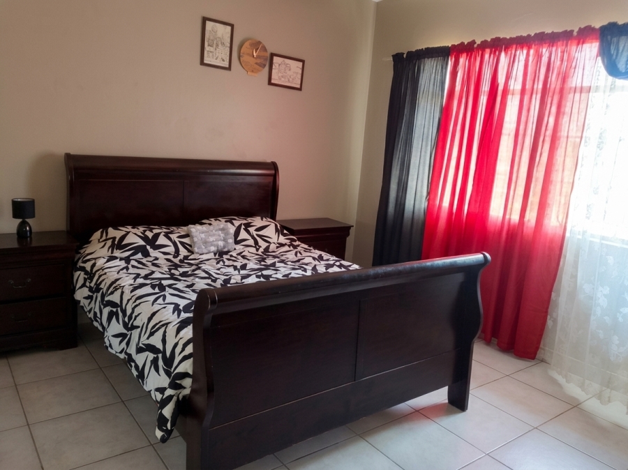 3 Bedroom Property for Sale in Protea Park North West